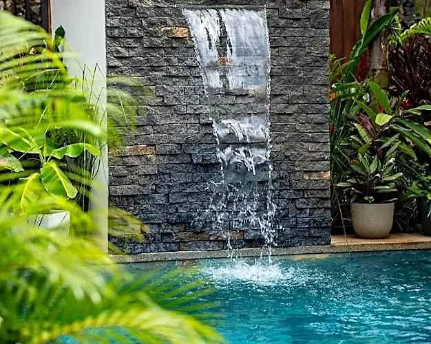 Ave Del Paraiso Hotel Río Sequito